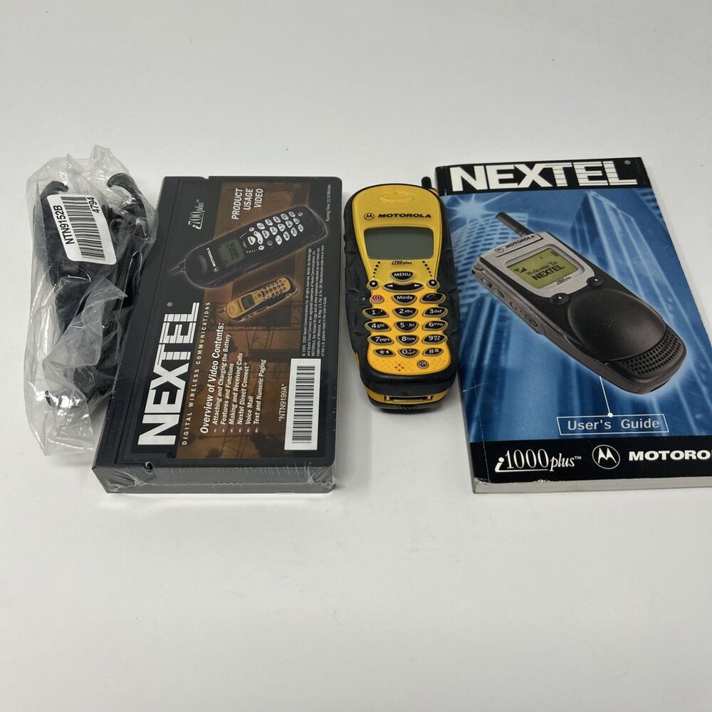 UNTESTED Vintage Yellow Motorola Nextel i700 Plus Extras